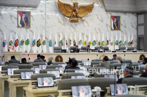 West Java DPRD Continues Deliberation on Two Priority Regional Regulations