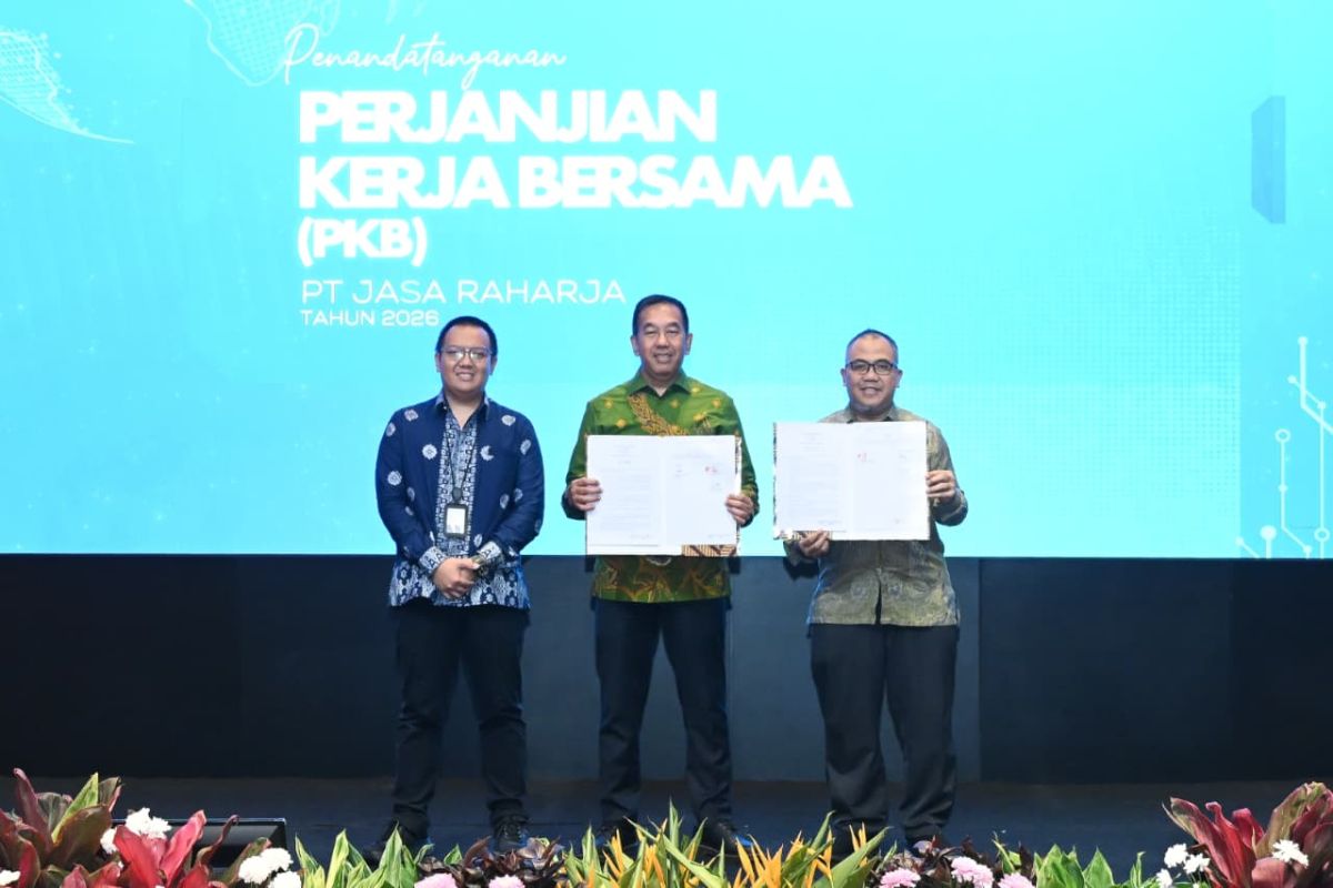 Witnessing Jasa Raharja's CLA Signing, Manpower Minister Entrusts Three Strategic Agendas