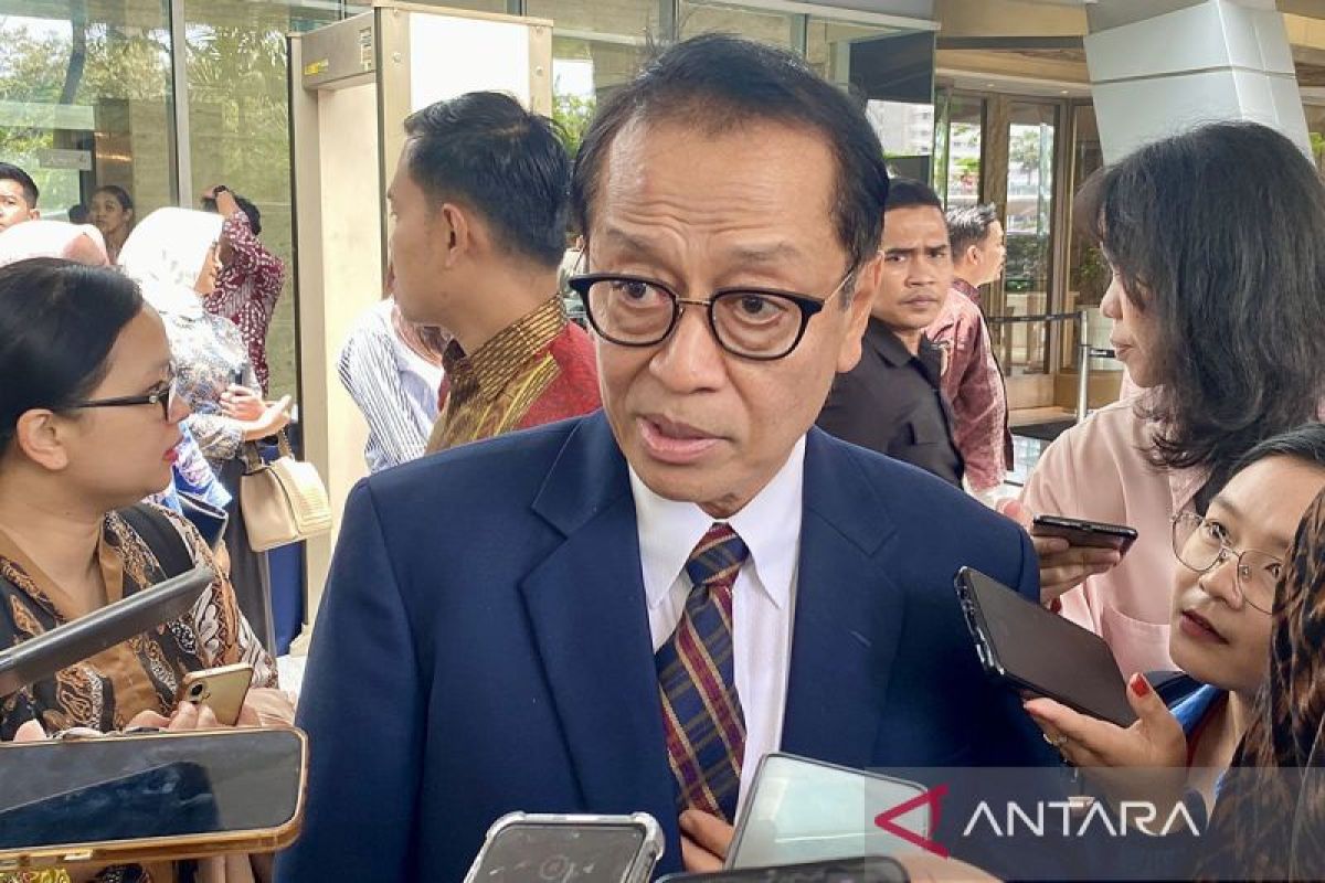 OJK reveals five strategic advantages of universal banking implementation