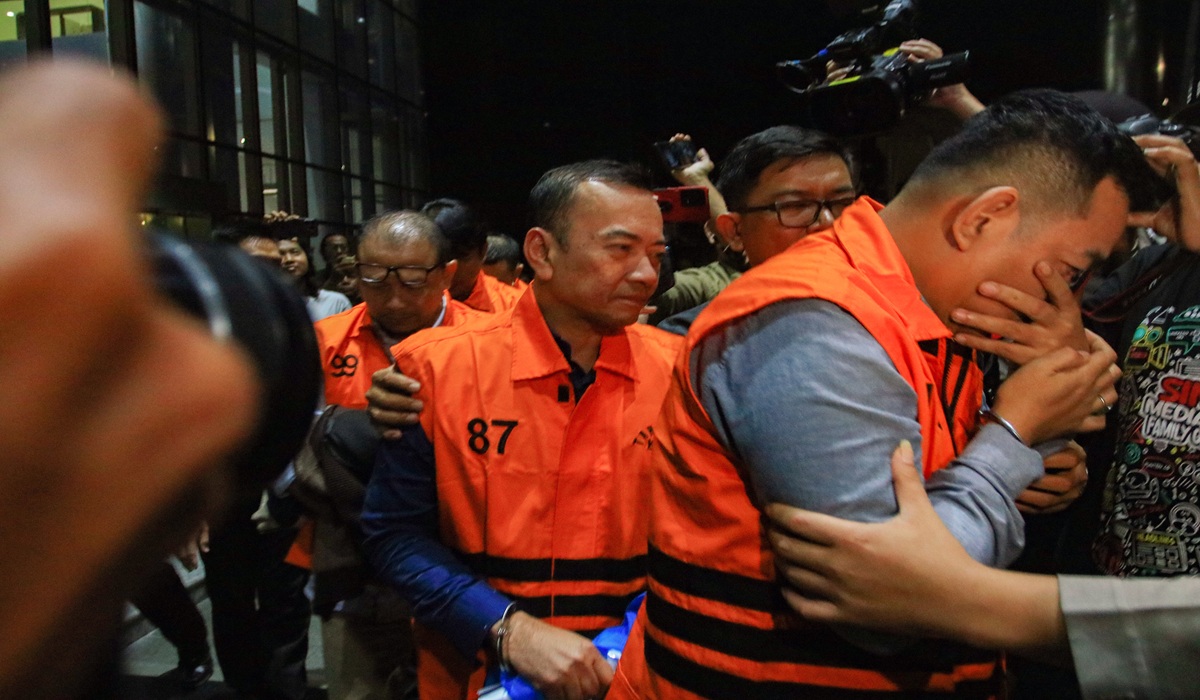 Former Customs Officials in Bribery Case to Face First Trial on 3 July