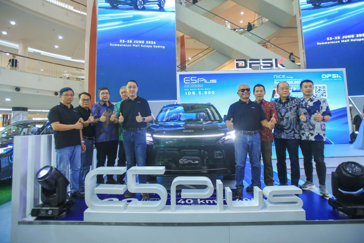 DFSK Opens Pre-Order for Its First PHEV in Indonesia