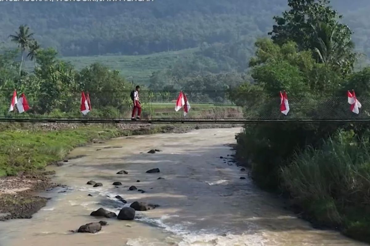 Gov't builds 5,000 suspension bridges to support connectivity