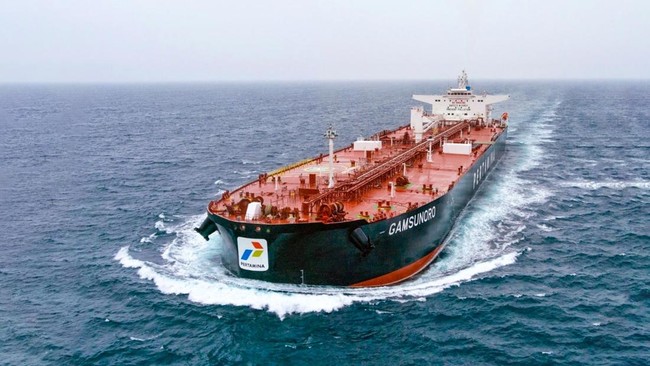 Pertamina's Gamsunoro Vessel Successfully Navigates Strait of Hormuz Amid Tensions