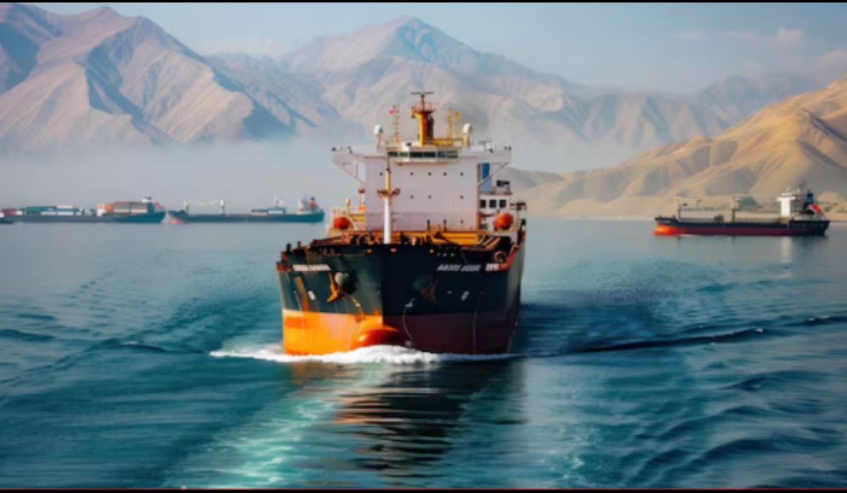 Iran Threatens Vessels Using New Hormuz Strait Routes Without Permission