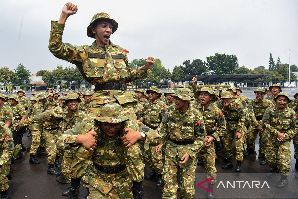 TNI Imposes Physical Punishment on Red-and-White Village Cooperative Managers During Military Training