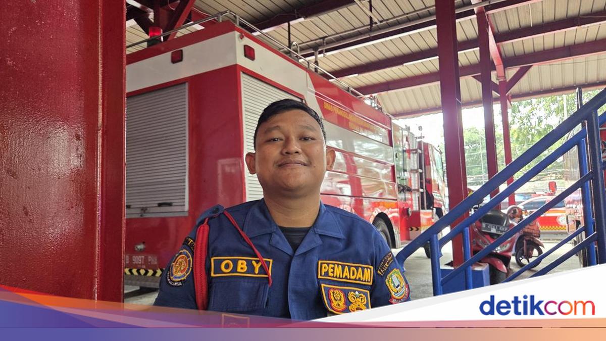 Bekasi Firefighters Recount Unusual Requests: Removing Rings from Genitals and Rescuing Cows