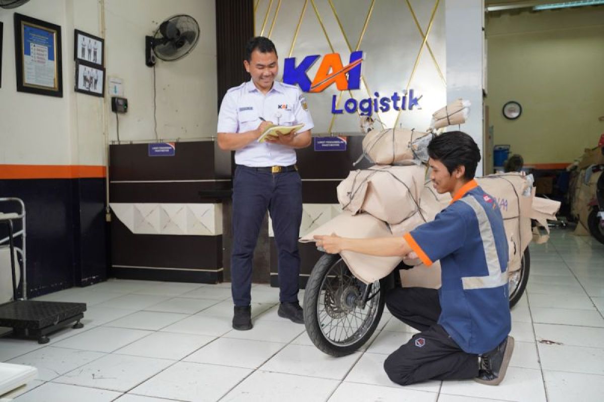 KAI Logistik Optimises Motorcycle Deliveries for Students Returning to Yogyakarta