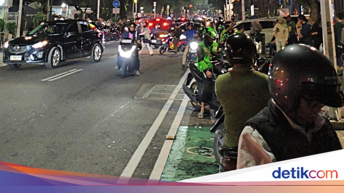 Illegal Parking Persists in Senopati Despite South Jakarta Transport Agency Raid