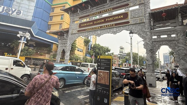 The Story of Glodok, Indonesia's Largest Chinatown Rooted in Dutch Colonialism