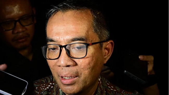 Prabowo Asks Higher Education Minister to Prepare Human Resources for Downstreaming, Mentions National Car