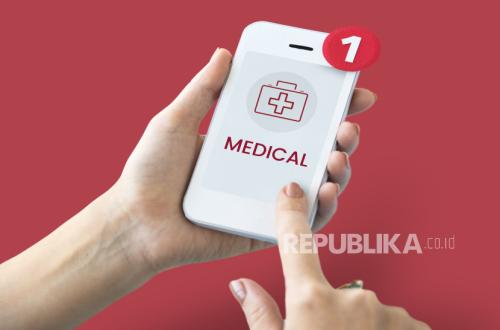 Doctor Urges Young People Not to Easily Trust Health Content on Social Media