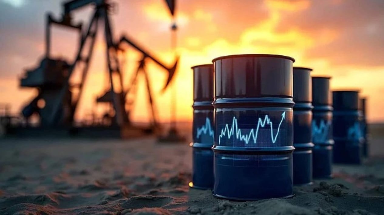 Global Oil Prices Plunge, Middle East Conflict Gains Nearly Wiped Out in a Week