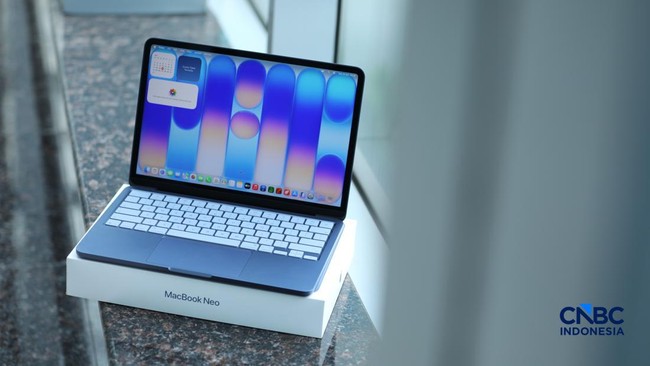 Apple Finally Bows to Pressure, MacBook and iPad Prices Surge