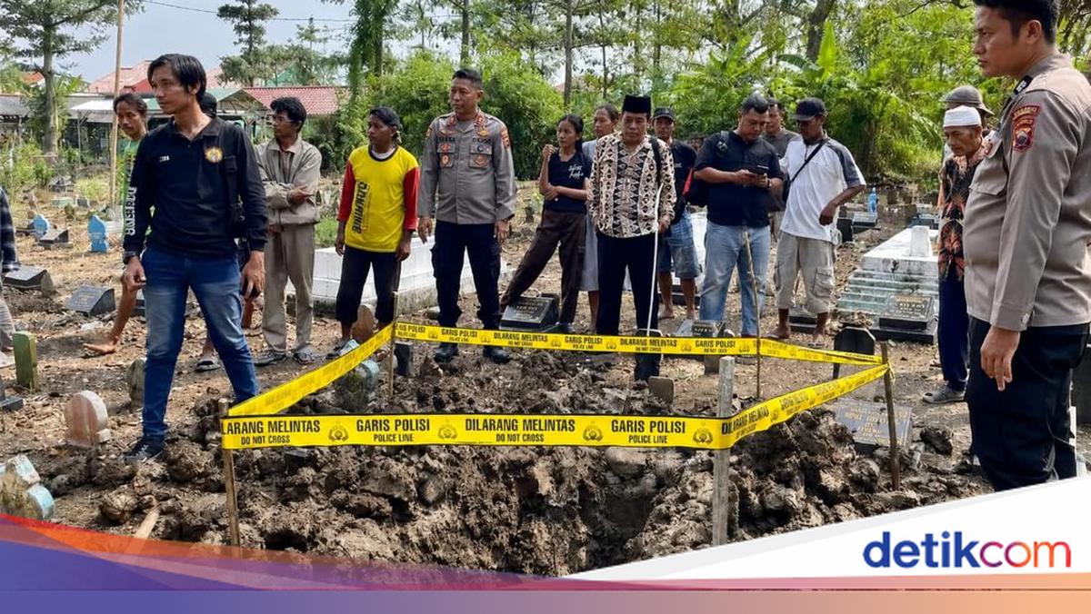 Residents Suspect Graves in Brebes Public Cemetery Dug Up to Steal Shroud Cords