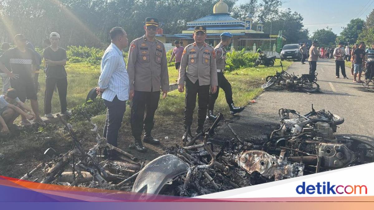 Truck and Dozens of Motorcycles Torched Amid Land Dispute in North Sumatra's Sergai