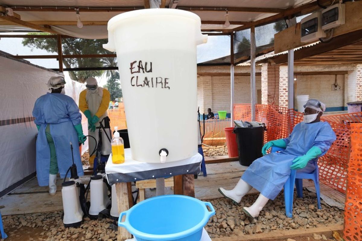 Saudi Arabia suspends travel to three African nations amid Ebola alert