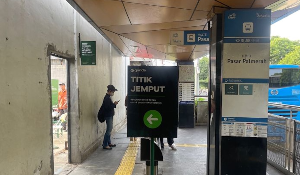 Jakarta Transport Agency Regulates Ojol Pick-Up Points, Begins Preparing Shelters