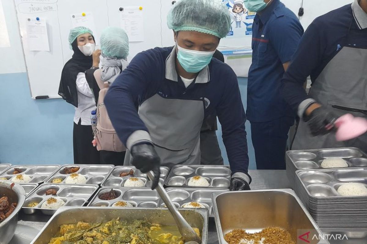 Qodari: Government Preparing Special Free Nutritious Meal Scheme for 3T Regions