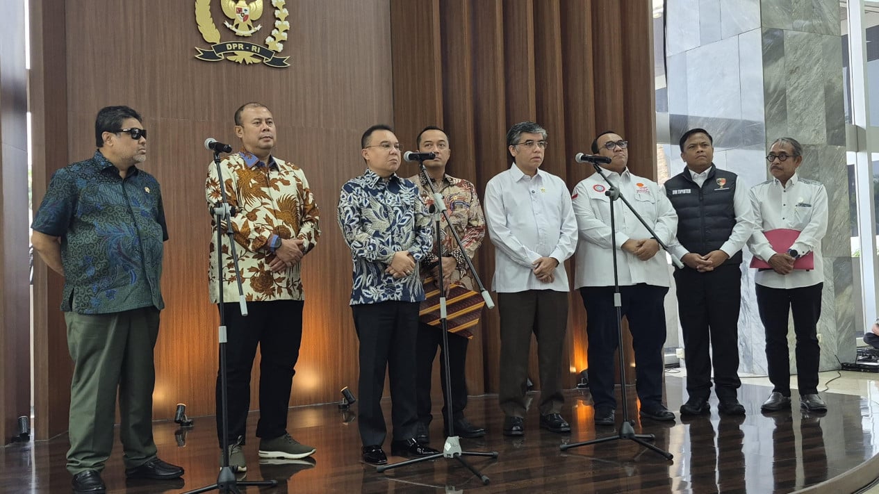KSPSI President Reveals 55,000 Workers at Risk of Layoffs, One Company Already Shut Down