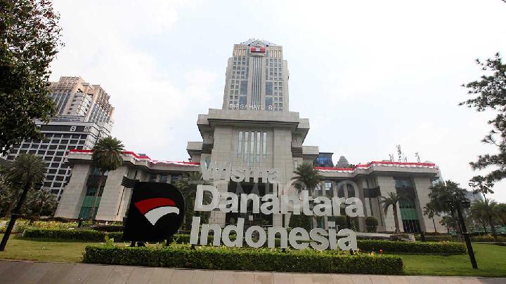 Export Agency Plan Softens