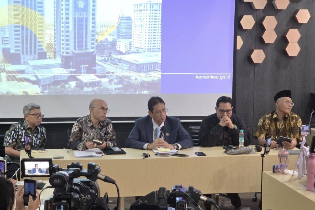 Purbaya Places Up to Rp400 Trillion in State Funds with Himbara Banks