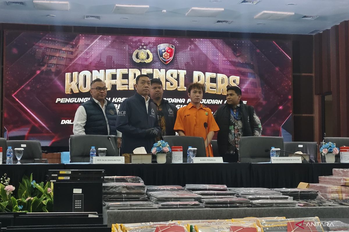 International Online Scam Fugitive Arrested in Jakarta