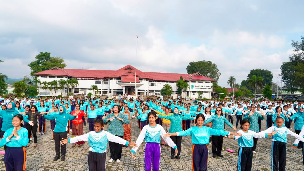 PKK Chairperson Urges Students in Timor Tengah Utara to Prepare for Golden Generation 2045