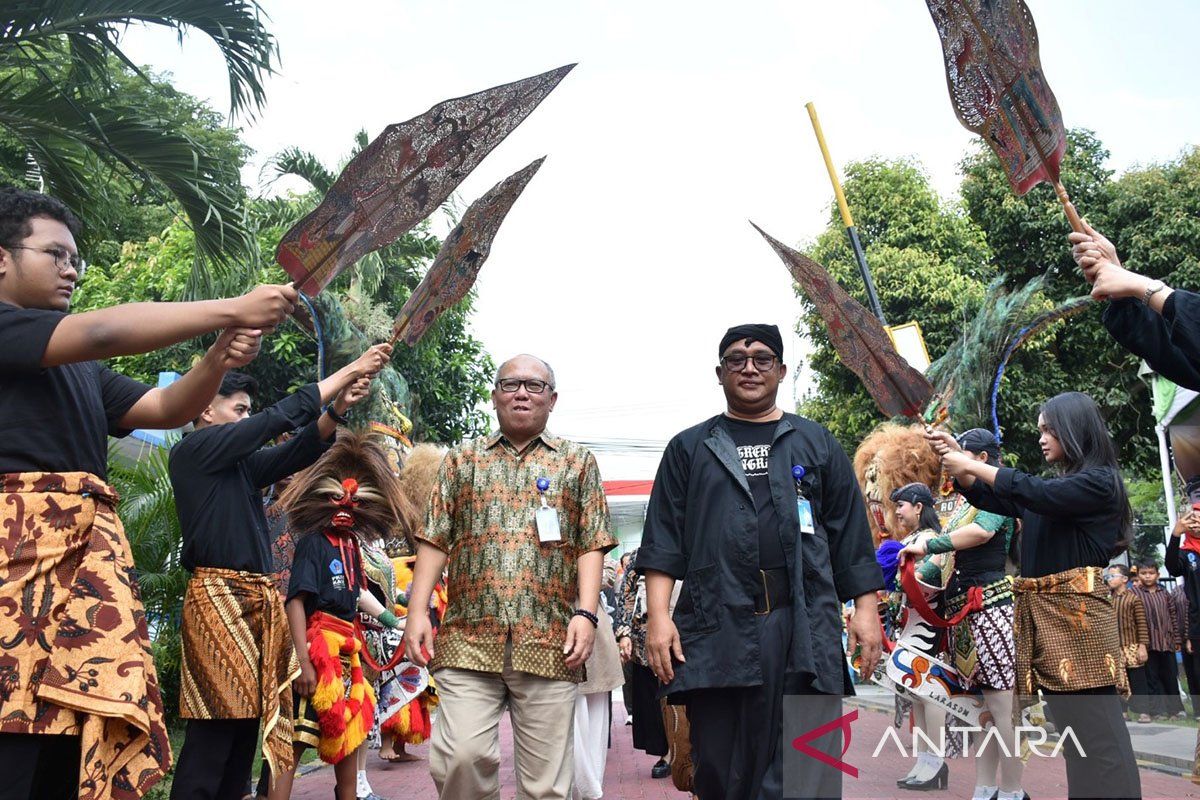 RRI Madiun Promotes Local Wisdom and Creative Economy Through Cultural Festival