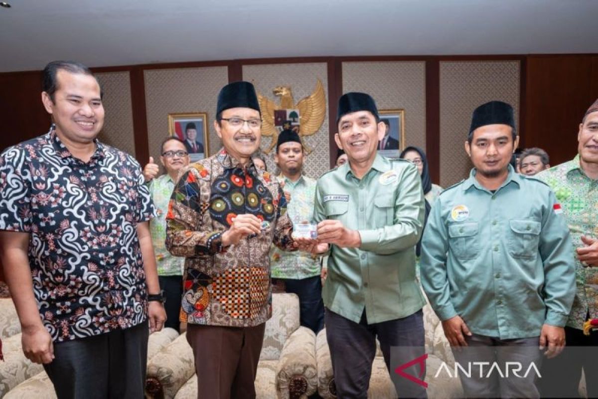 Social Affairs Minister Invites SP2MI to Take Part in Sekolah Rakyat Programme