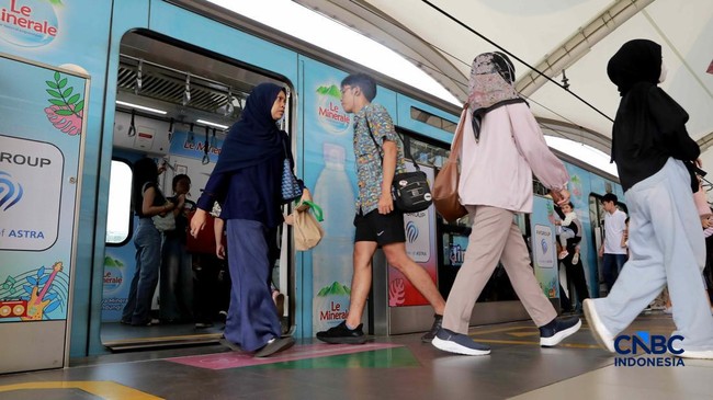Cheap! Ride Multiple Public Transport Modes for 3 Hours for Only Rp10,000