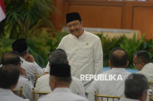 Over 4 Million Children Out of School, Social Affairs Minister Accelerates 'Sekolah Rakyat' Outreach