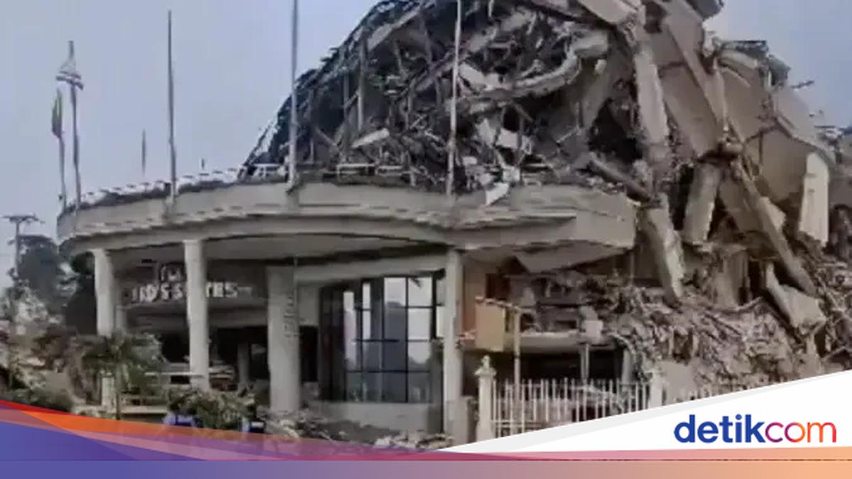 50,000 People Still Missing After Twin Earthquakes Rock Venezuela