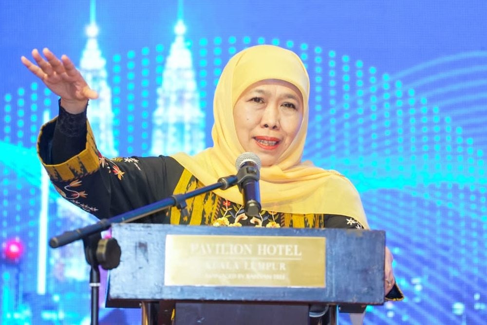 Khofifah Pushes for Quality Investment in East Java, Accelerates Industrial Estate Development