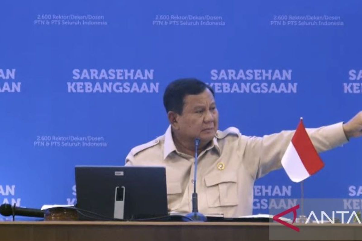 Prabowo eyes regular academic consultations for national progress