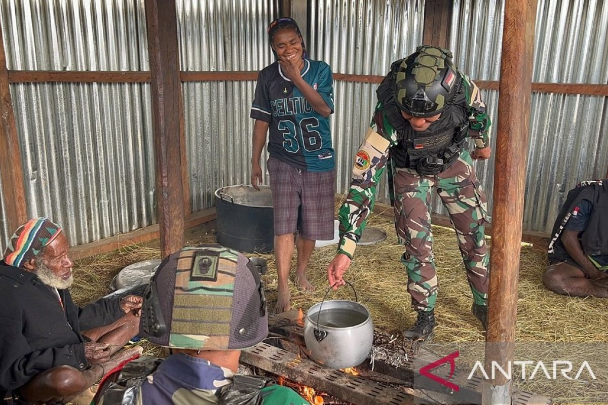 Yonif 511 strengthens communication with Popome traditional leaders to maintain security
