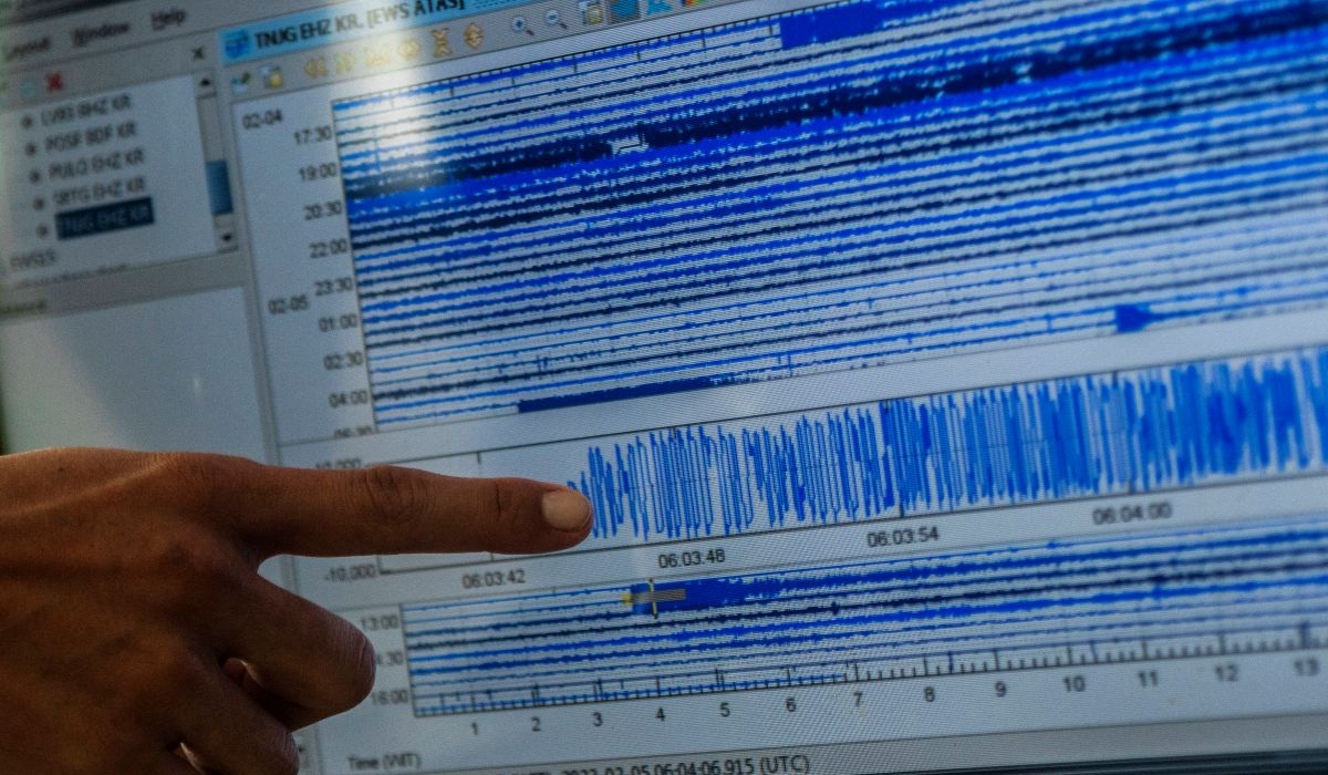 Mount Anak Krakatau Activity Increases, PVMBG Warns of Potential Eruption