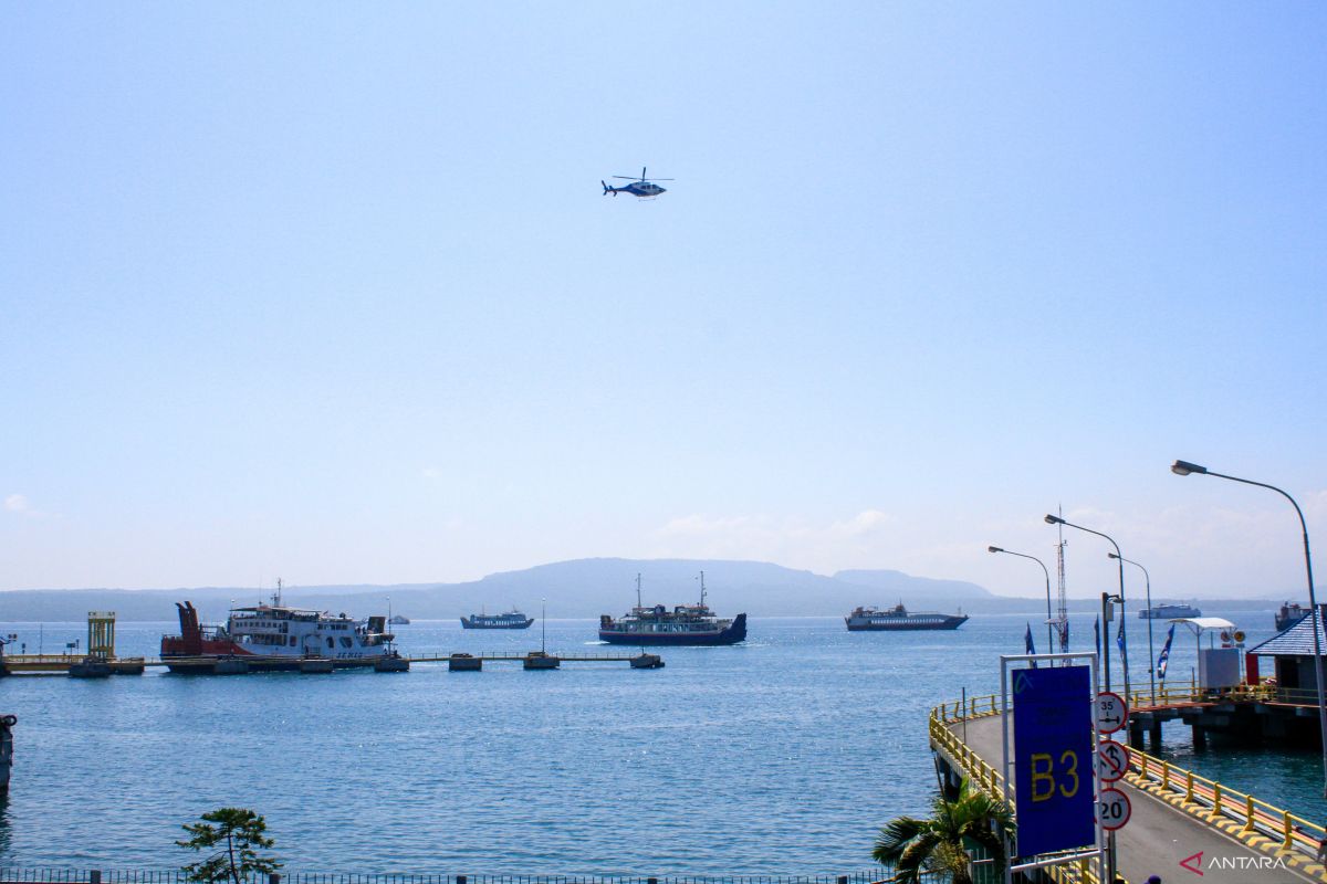 ASDP Ketapang deploys 30 ferries to clear vehicle queues