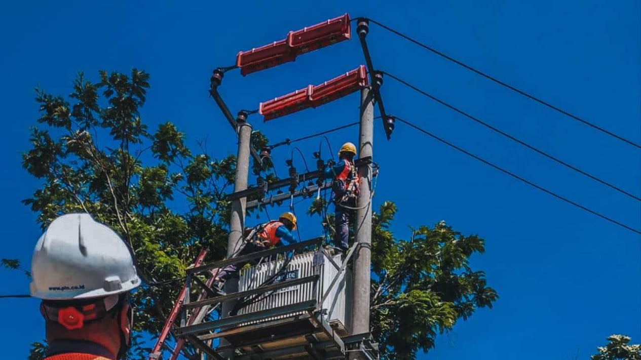 PLN Reports 12 Percent Drop in Power Outage Duration in Papua