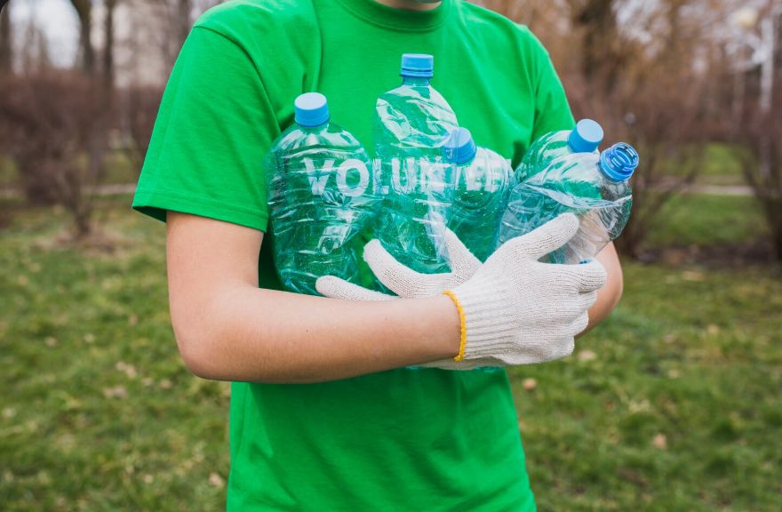 Used Plastic Bottles Turned into Electric Car Batteries: A Recycling Innovation for Future Vehicles
