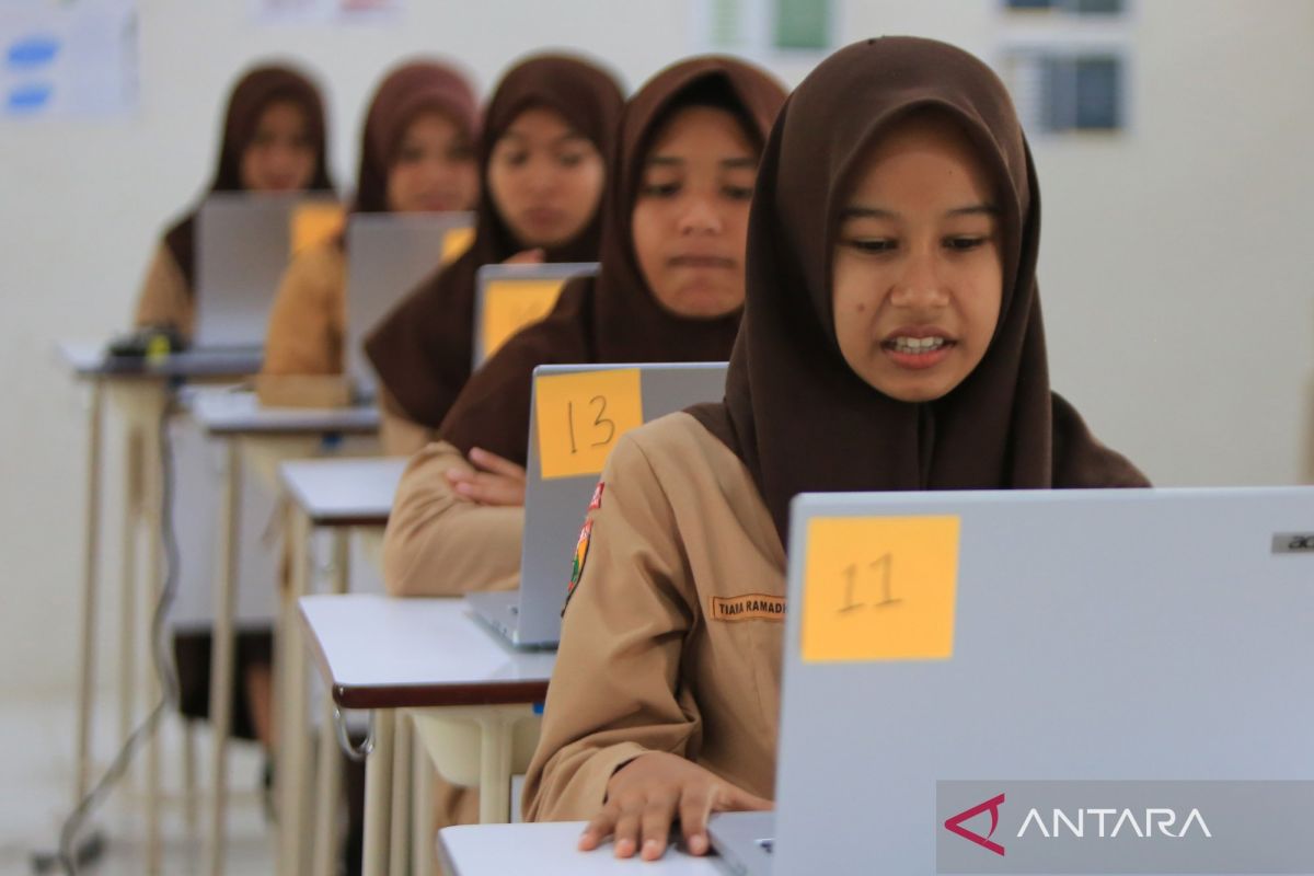 Ministry pushes 'deep learning' to equip students for digital challenges