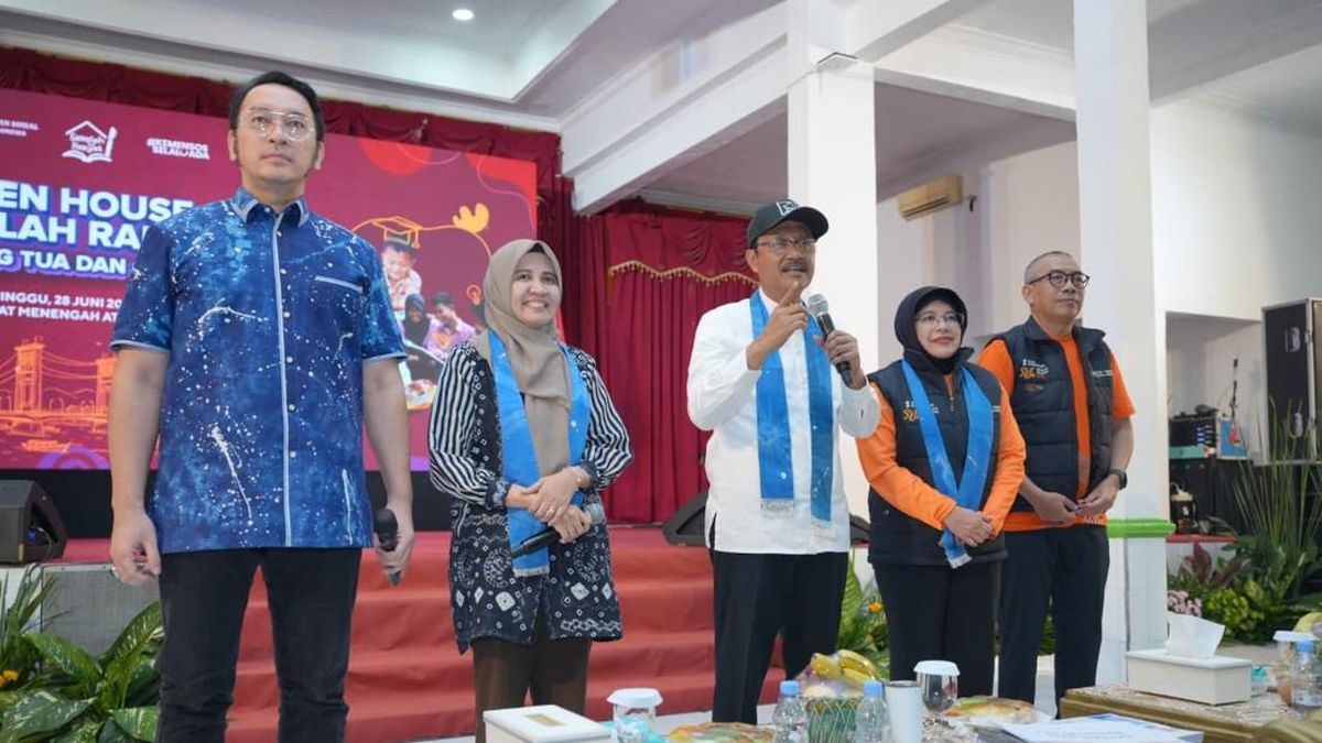 Minister Emphasises Honesty as Key to Reaching Students for 'Sekolah Rakyat' Programme
