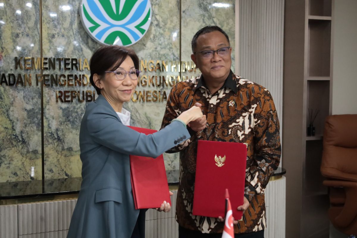 Indonesia and Singapore Sign MoU on Environmental Protection Cooperation