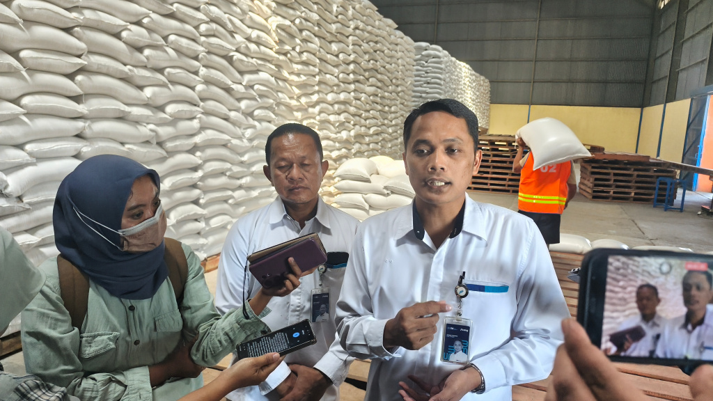 Bulog Surakarta Orders Producer to Replace Diesel-Scented Minyakita in Sragen