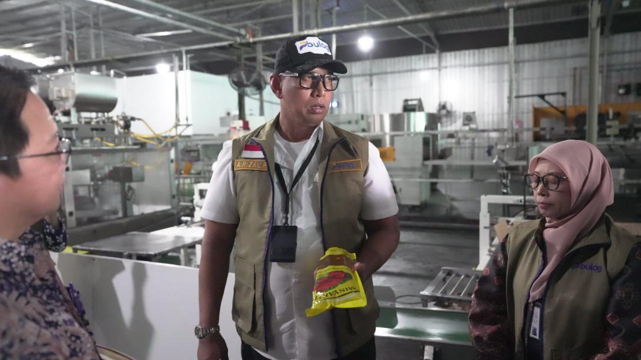 Bulog Recalls MinyaKita Products Suspected of Smelling Like Diesel