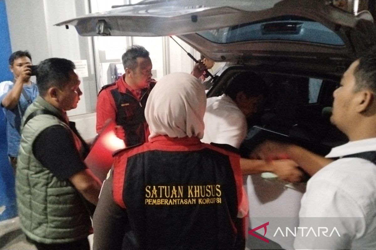 Palembang Prosecutor's Office Searches Transportation Agency Over Alleged Street Light Corruption