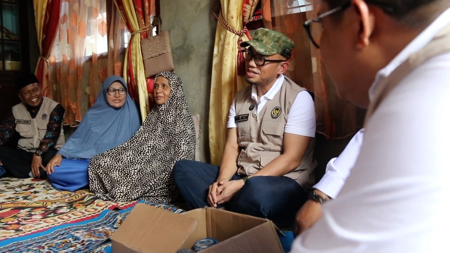 Aceh Hajj Pilgrims Receive Disaster Aid and Debt Relief