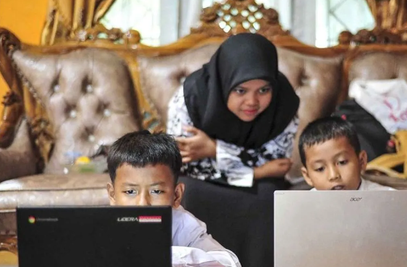Parents' Strategies for Managing School Budgets Through Back-To-School Programmes