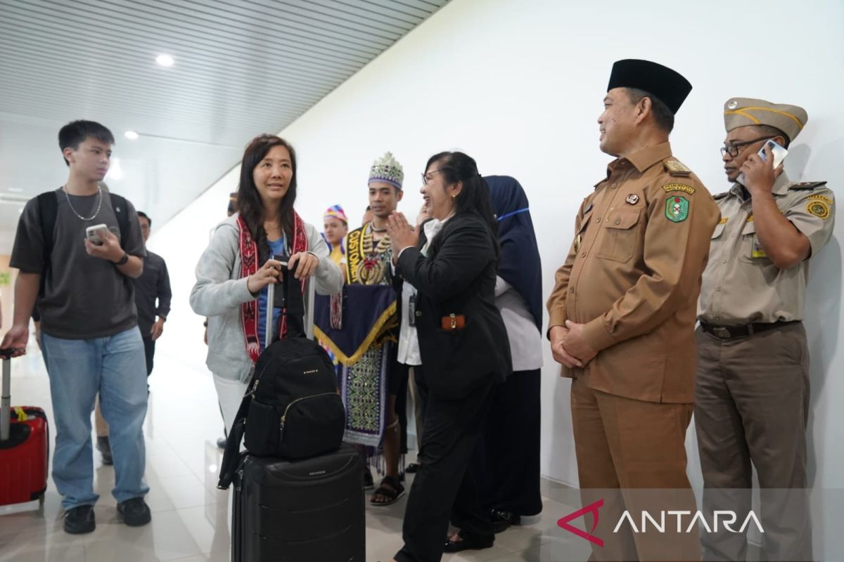 Governor: Pontianak–Singapore Route Expands West Kalimantan's Export Access