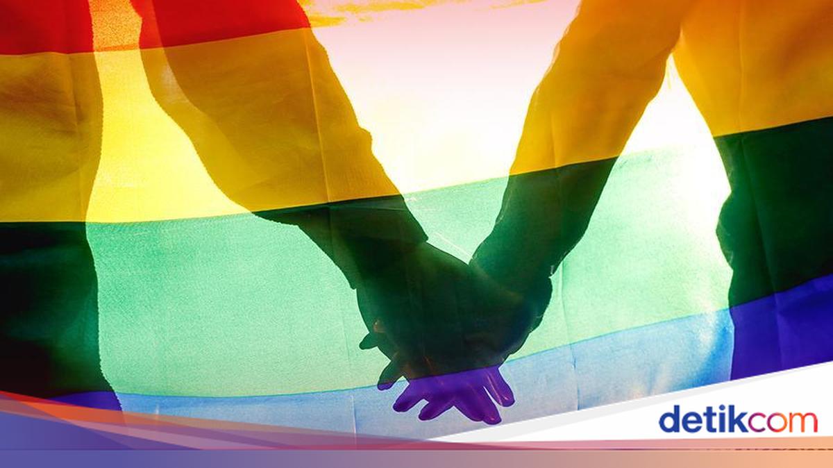 Russian Court Jails Three for Participating in 'International LGBT Movement'