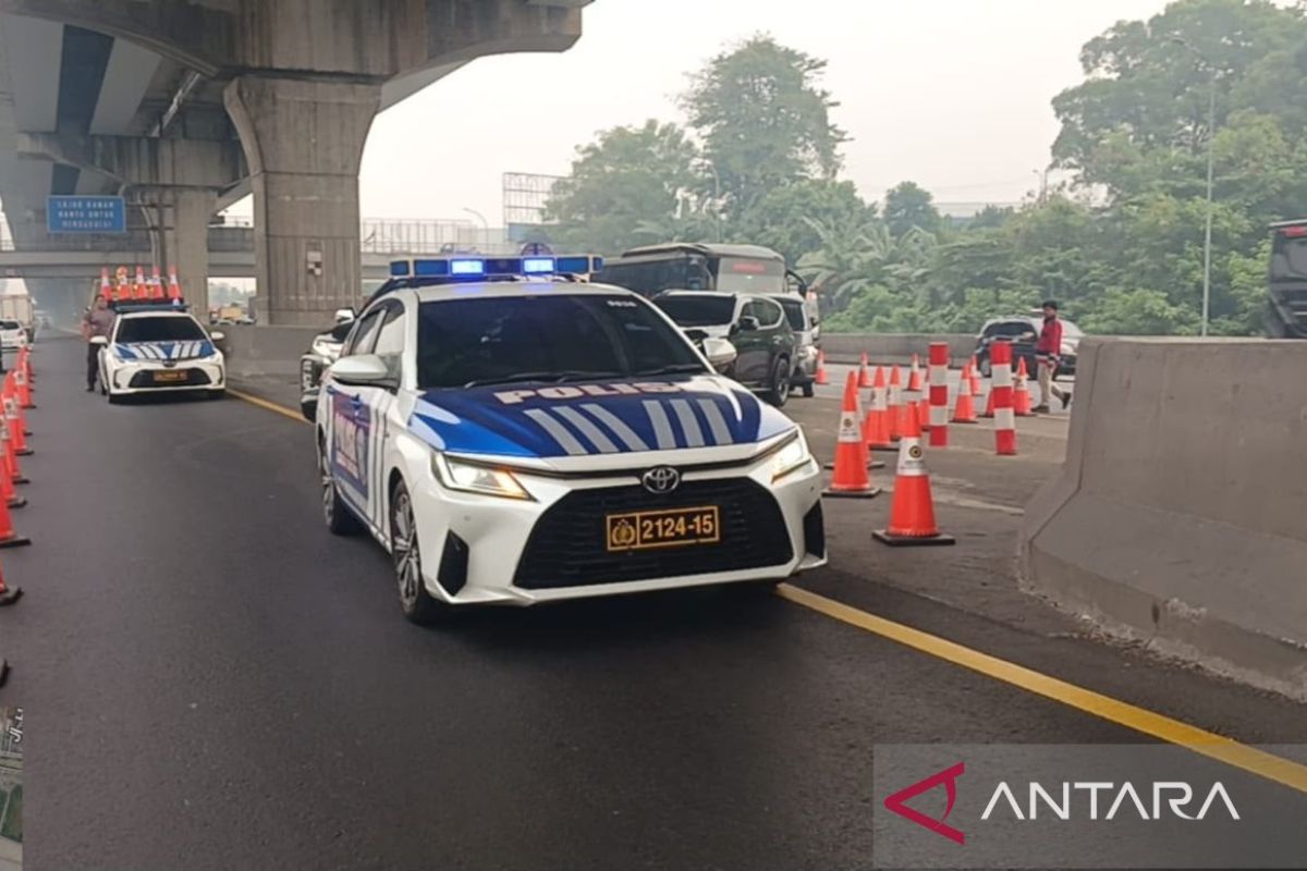 JTT Implements Contraflow on Jakarta-Cikampek Toll Road to Ease Congestion